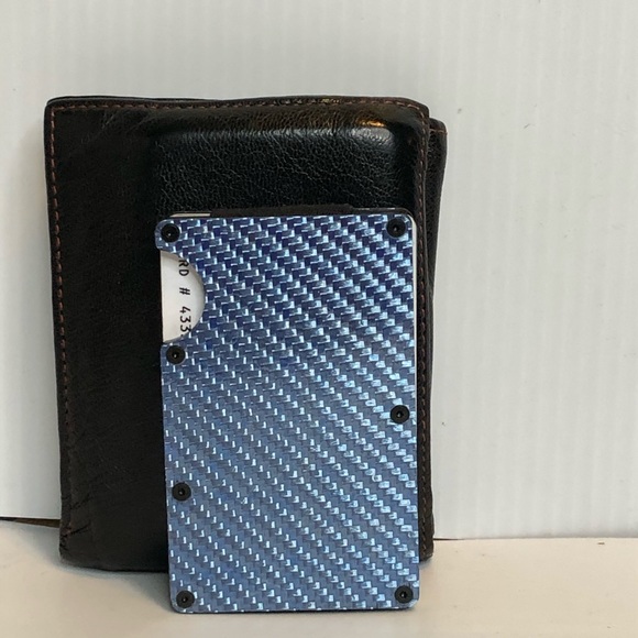 Carbon Fiber 3K RFID Slim Design Wallet Money Clip - Picture 7 of 7